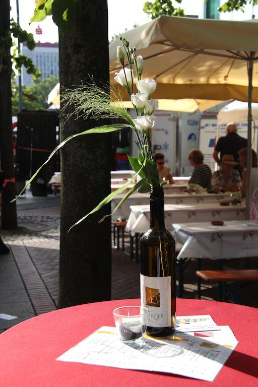 Gaestehaus Und Weingut Bernd Frieden Nittel Esterno foto
