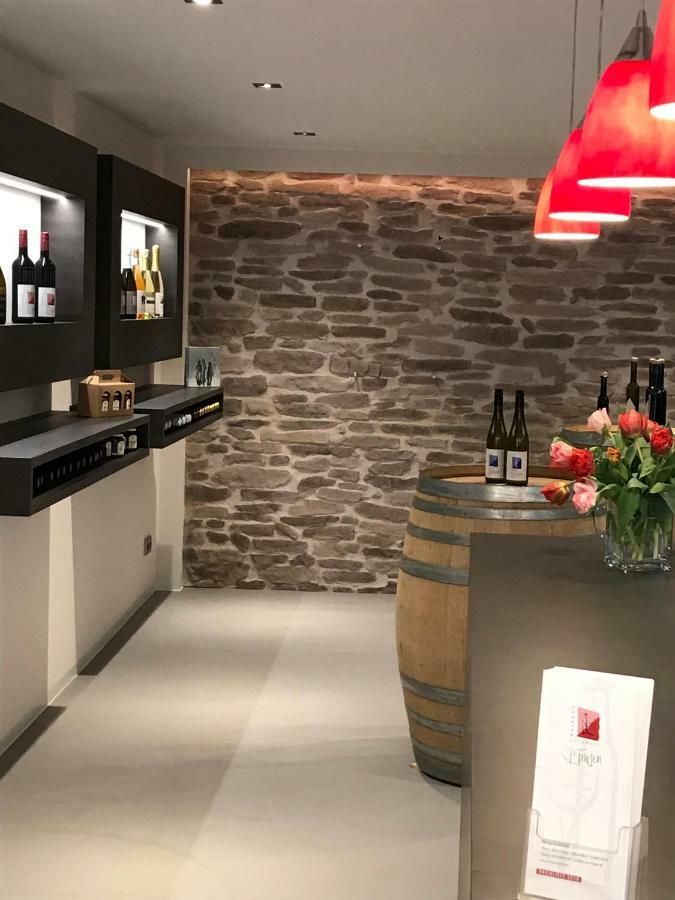 Gaestehaus Und Weingut Bernd Frieden Nittel Esterno foto
